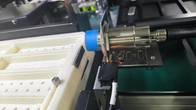 工業(yè)RFID讀寫器在生產(chǎn)線托盤上的應(yīng)用實(shí)例