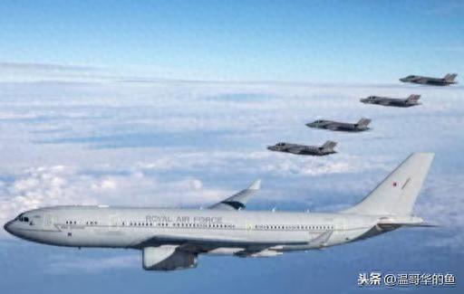 很多人好奇飛機(jī)在空中是怎么加油的，聊聊空中加油細(xì)節(jié)