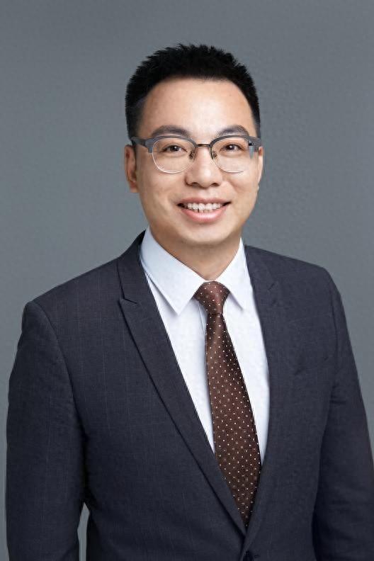 AI換臉引發(fā)的肖像權(quán)之爭(zhēng)：技術(shù)狂歡背后，你的“臉”安全嗎？