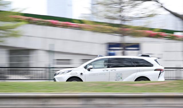 新華全媒+｜自動(dòng)駕駛 未來(lái)已來(lái)