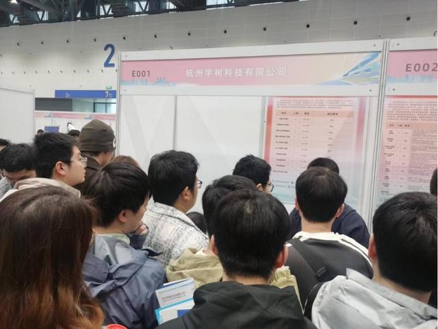 AI來(lái)了：人工智能緣何成為2025年最熱話題？