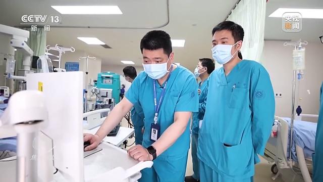 焦點(diǎn)訪談丨輔助診斷、AI問答、健康管理……AI正重塑醫(yī)療服務(wù)鏈條