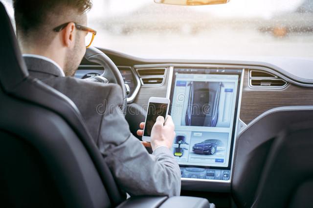 自動駕駛的利弊：一場顛覆人類出行方式的“完美風暴”